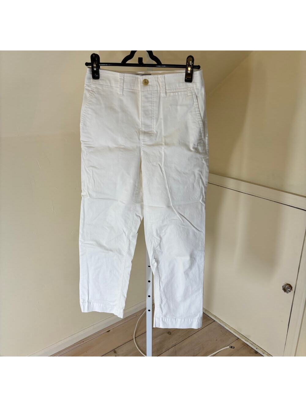 Everlane EUC Women's Off White Straight Cropped Chino Pants Size 2